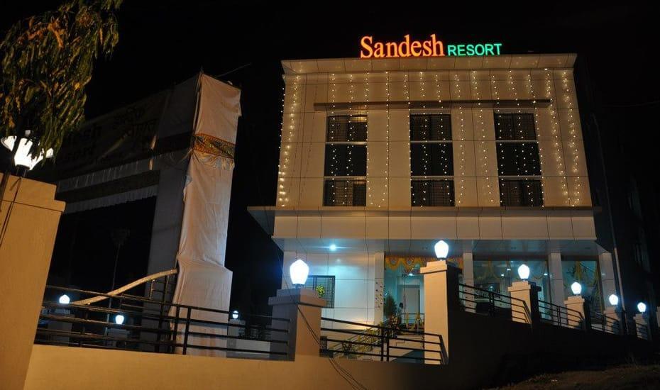Sandesh Resort Wai Exteriér fotografie